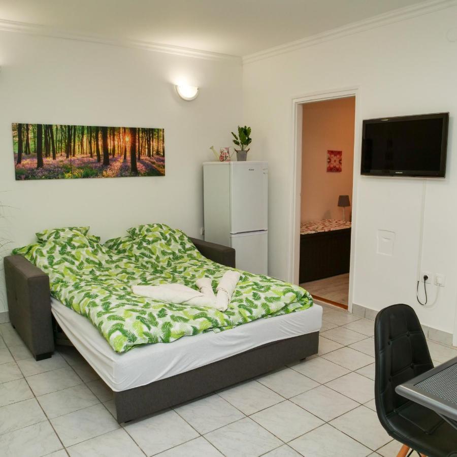 Cseresznyes Apartman Берекфюрдё Экстерьер фото