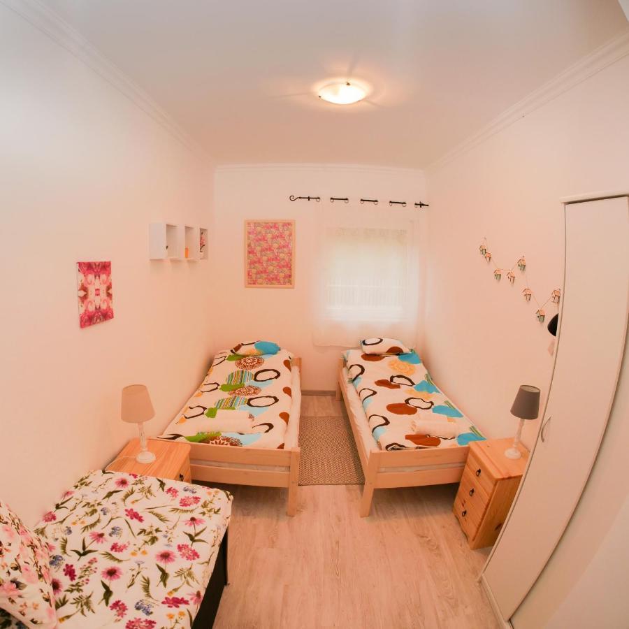 Cseresznyes Apartman Берекфюрдё Экстерьер фото