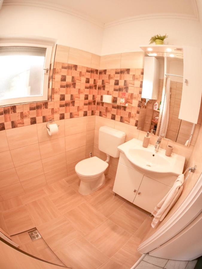 Cseresznyes Apartman Берекфюрдё Экстерьер фото